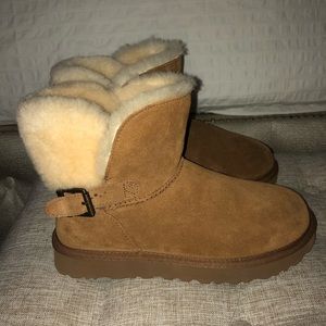 Ugg Women’s Karel Boot